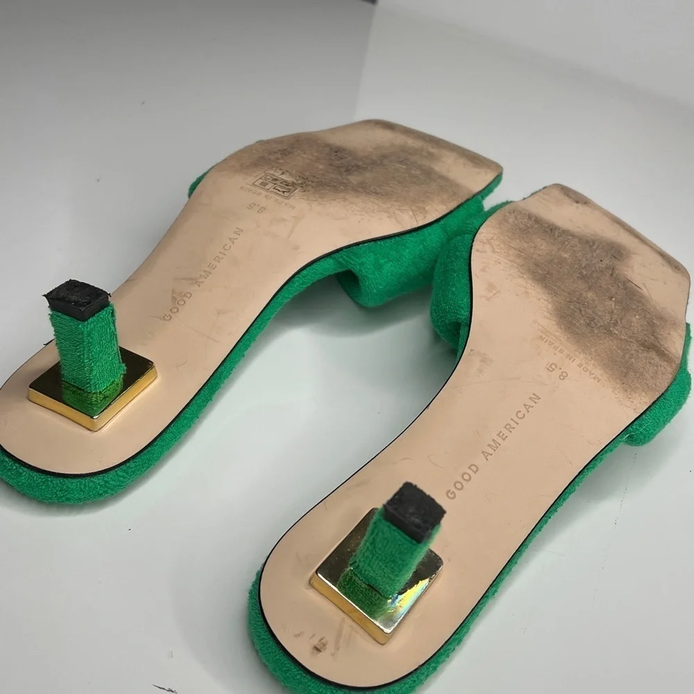 Good American Sz 8.5 Green Terry Kickstand Mule Sandals 1.5” Block Kitten Heel